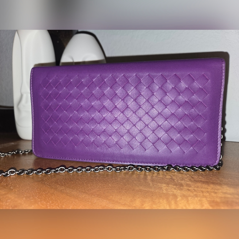 Bottega Veneta Intrecciato Wallet on‎ Chain – Purple EUC